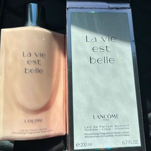 New with box La Vie est belle body lotion